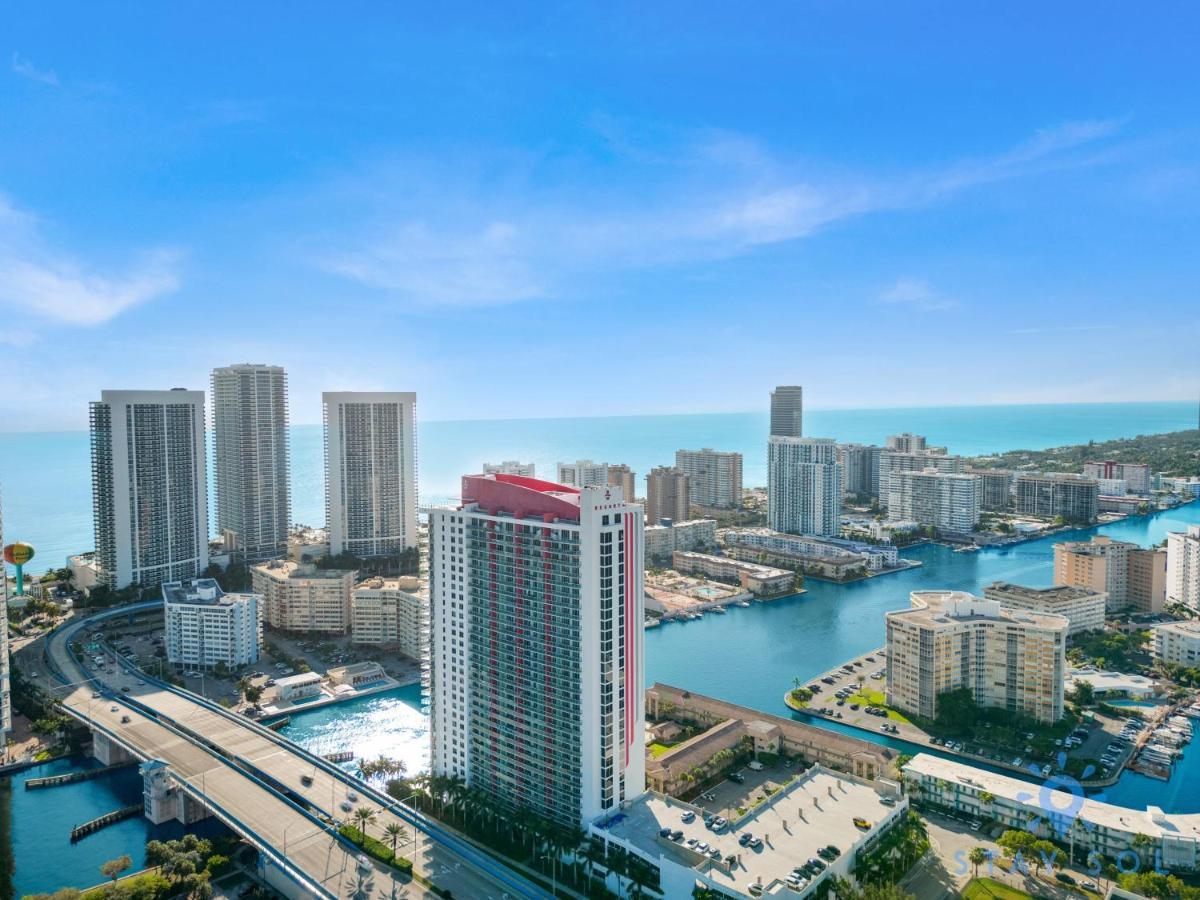 Upper Studio With Balcony,Pool And Gym, Near Beach 할렌데일비치 외부 사진