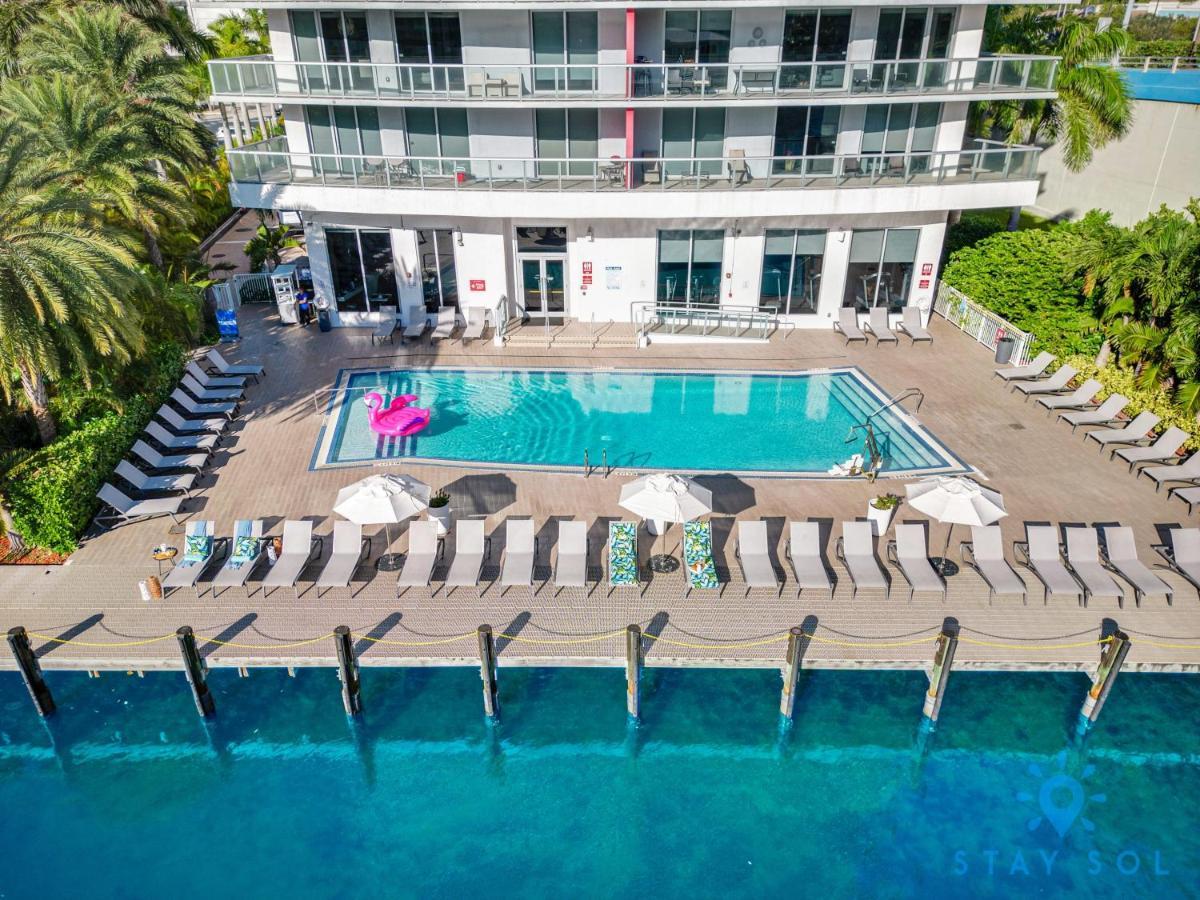 Upper Studio With Balcony,Pool And Gym, Near Beach 할렌데일비치 외부 사진